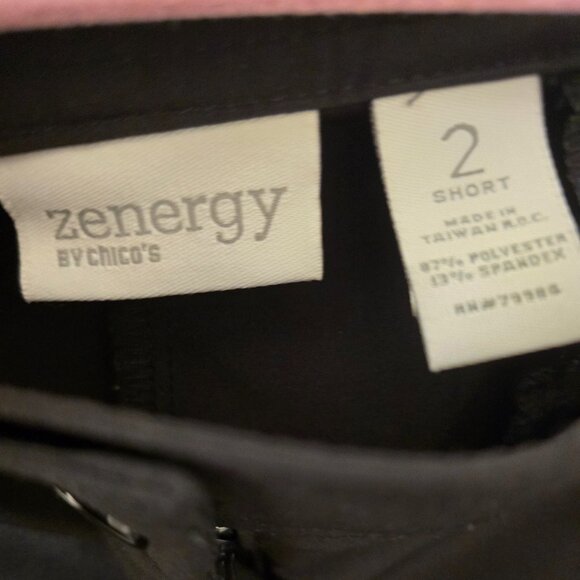 Chico's Zenergy black cargo pants size 2 - Picture 3 of 4